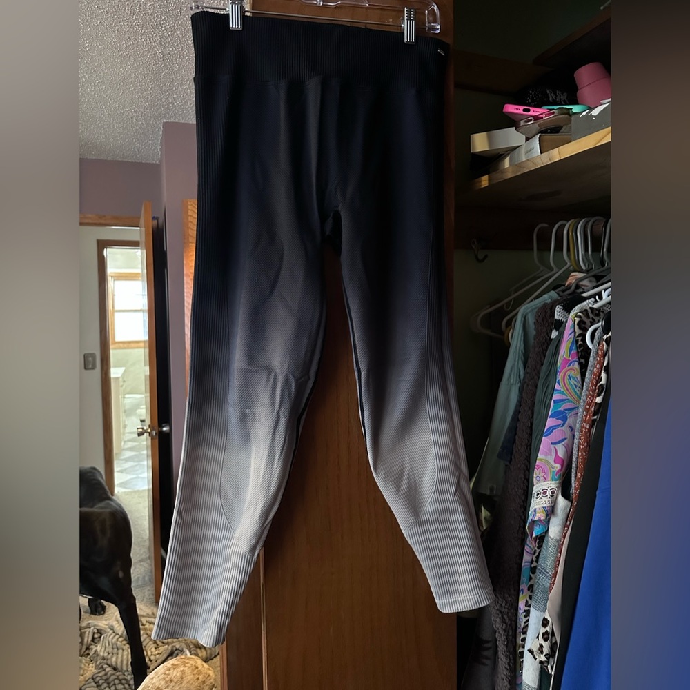 Ombre Ribbed High-Rise Leggings - Black to Light Gray